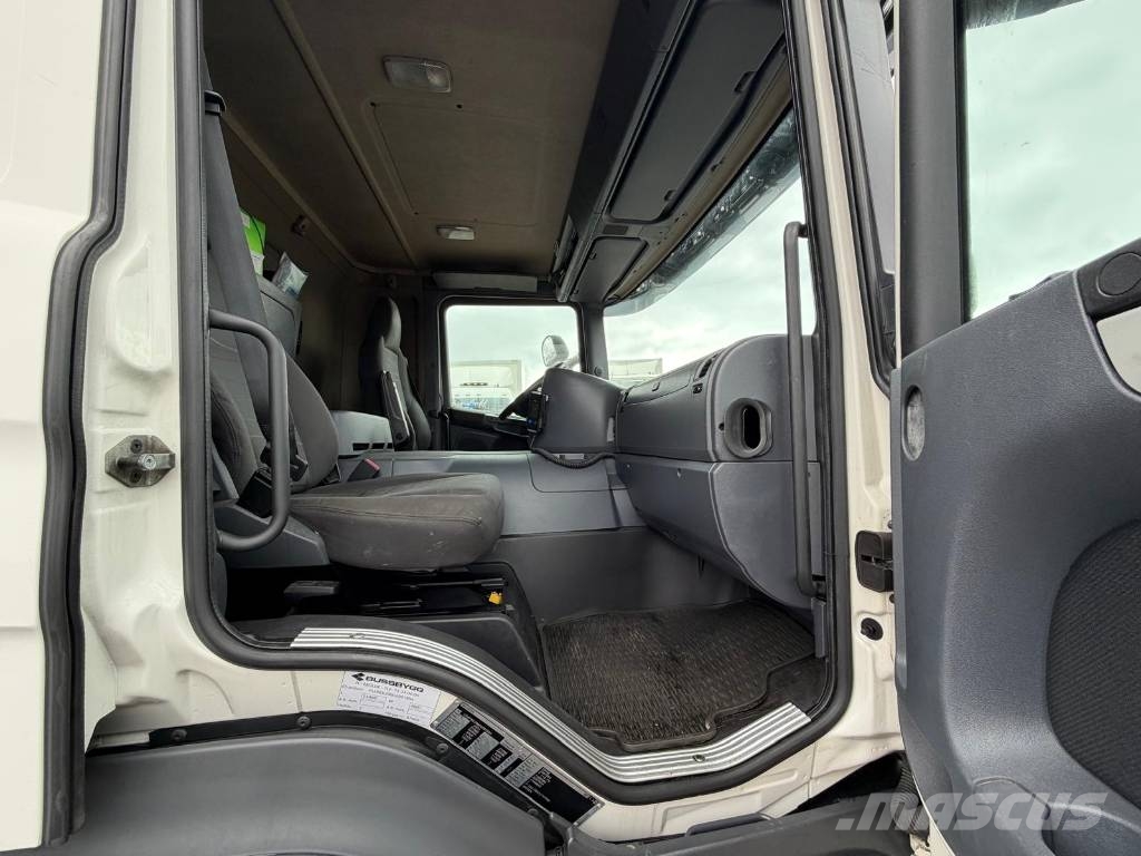 Scania P 320 EURO 6 Serie 7854 شاحنات بدرجة حرارة قابلة للضبط