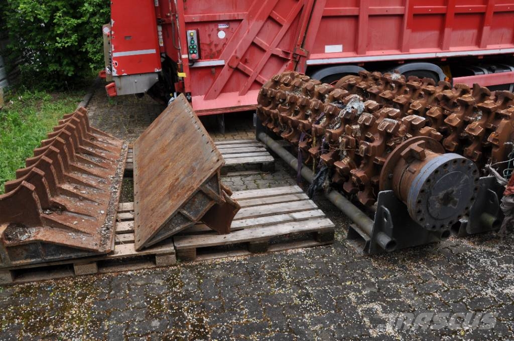 Lindner Urraco 95 DK Schredder