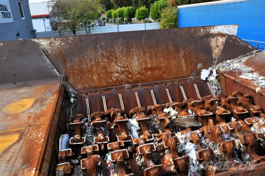 Lindner Urraco 95 DK آلات تمزيق المخلفات