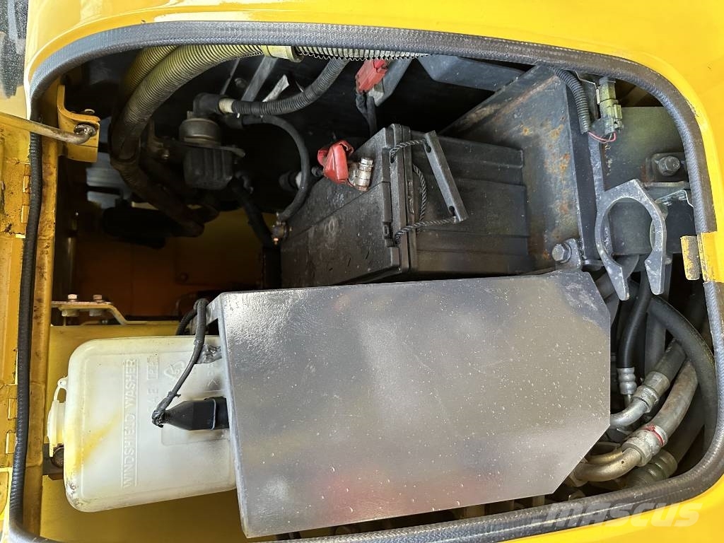 Komatsu PC 56-7 حفارات صغيرة أقل من 7 طن (حفارات صغيرة)