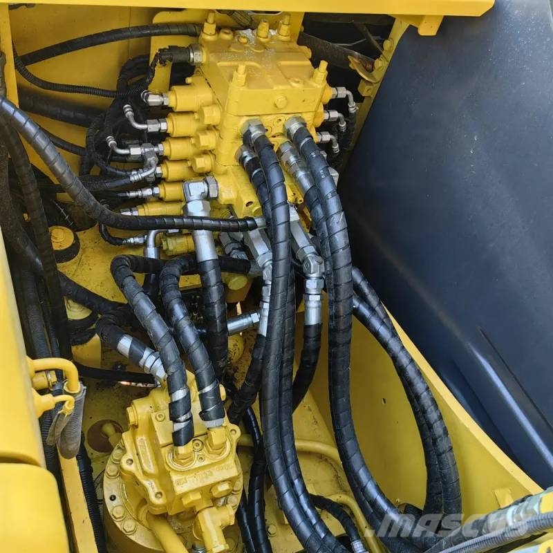 Komatsu PC 130 中型挖掘机