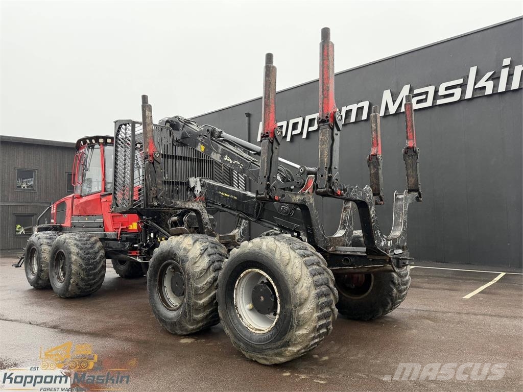 Komatsu 895 Forwarder