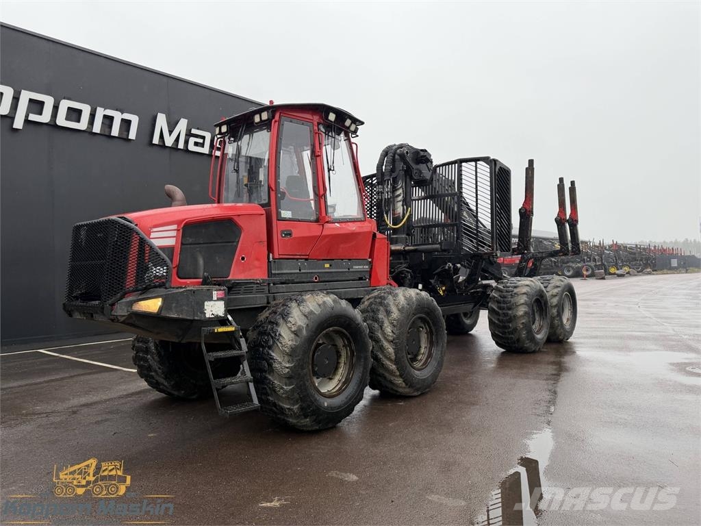 Komatsu 895 Forwarder