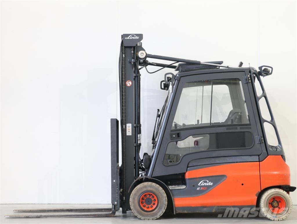 Linde E30L/387 شاحنات ذات رافعات شوكية تعمل بالكهرباء