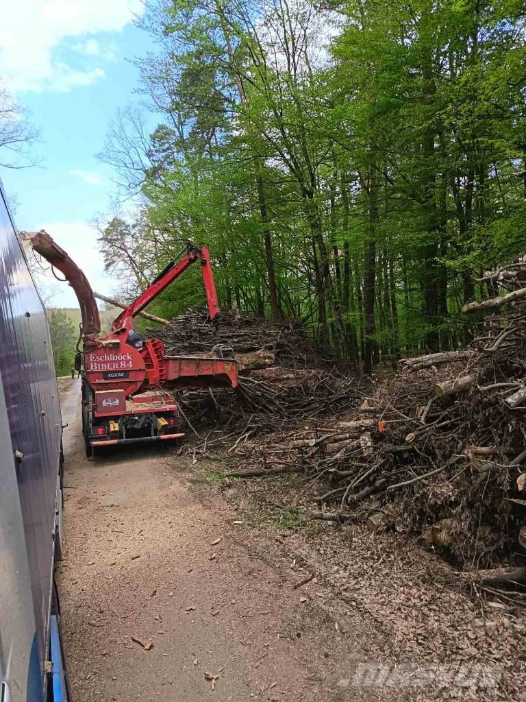 MAN 26.540 EschlböckBiber 84. Trituradoras de madera
