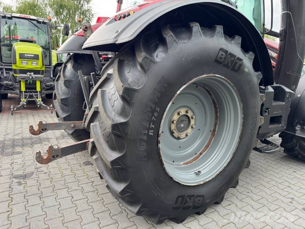 Valtra T234 VERSU SmartTouch Трактора