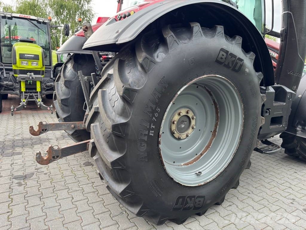 Valtra T234 VERSU SmartTouch Traktorer
