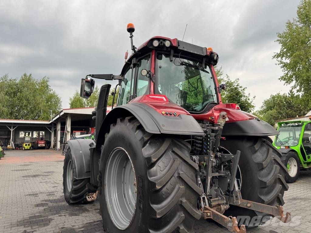 Valtra T234 VERSU SmartTouch Traktorer