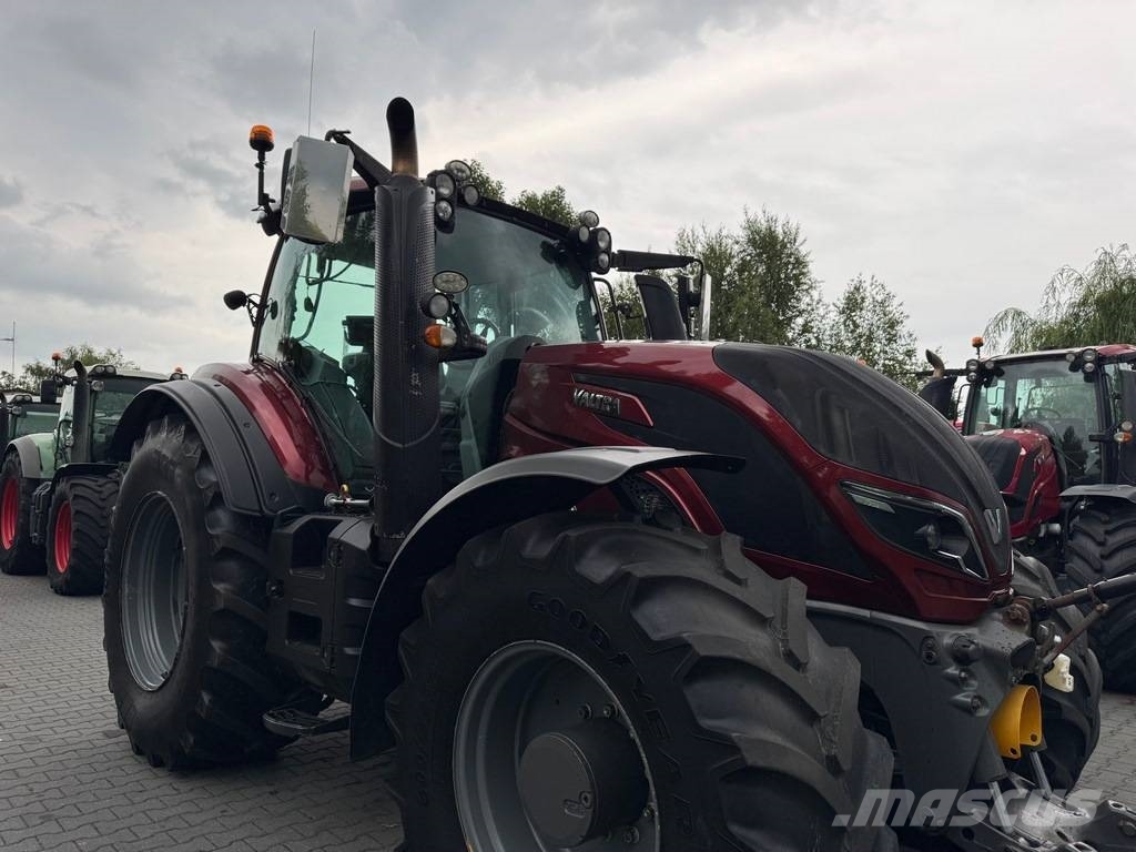 Valtra T234 VERSU SmartTouch Traktorer