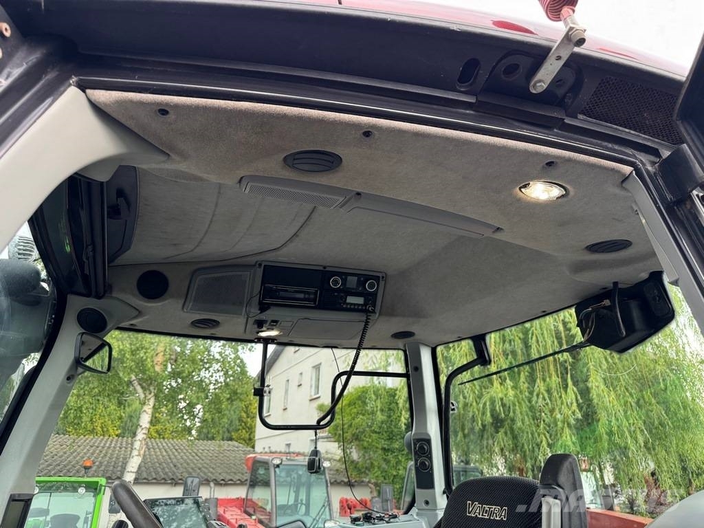 Valtra T234 VERSU SmartTouch Traktorer