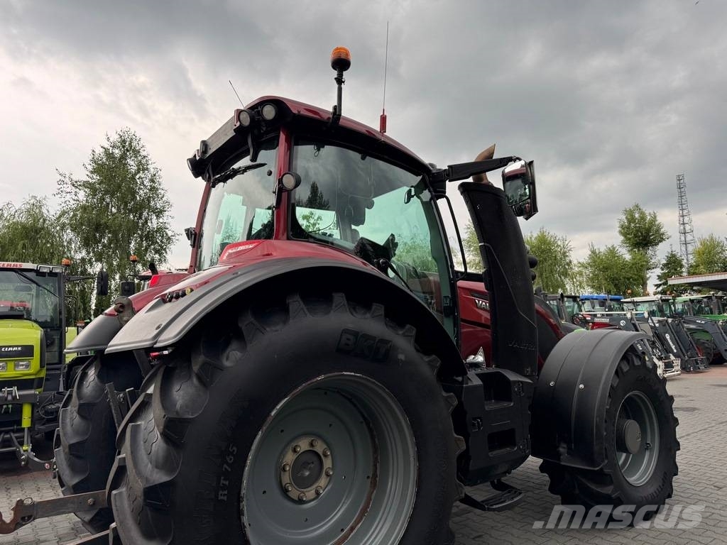 Valtra T234 VERSU SmartTouch Traktorer