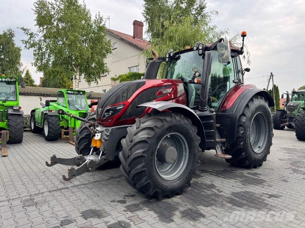 Valtra T234 VERSU SmartTouch Traktorer