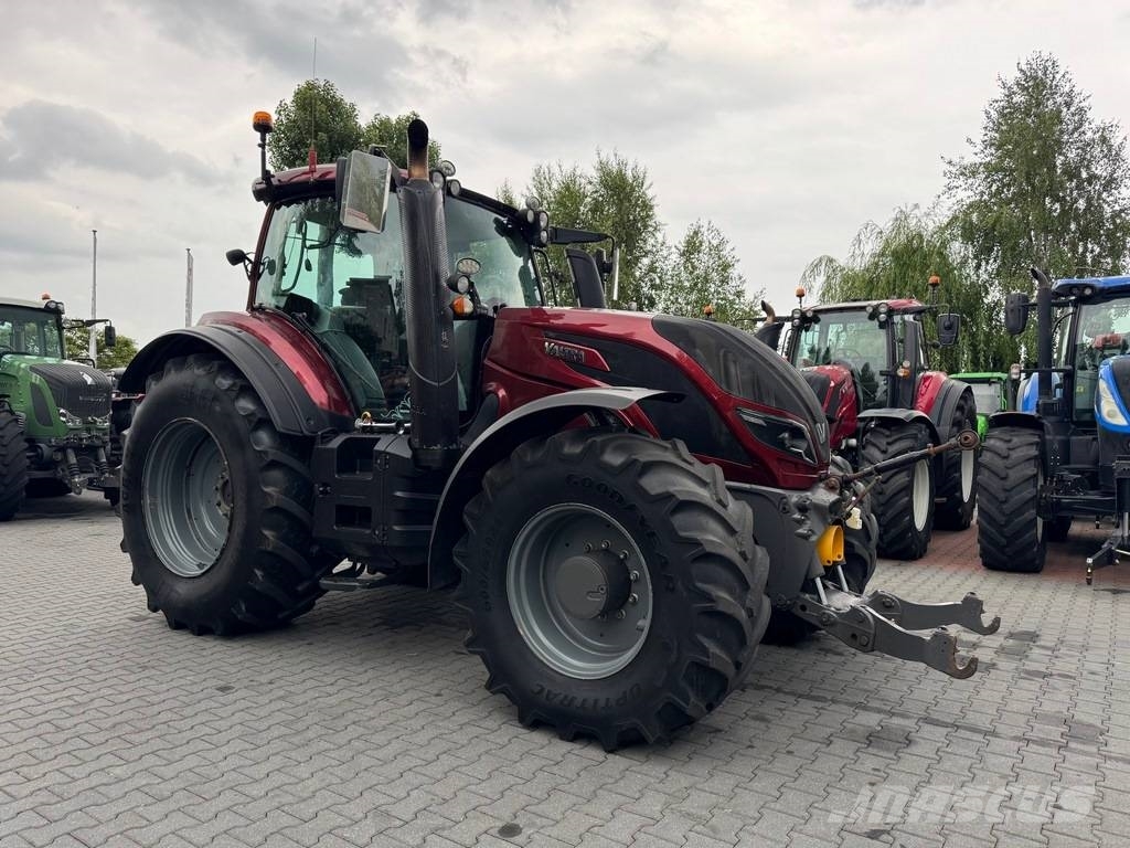 Valtra T234 VERSU SmartTouch Traktorer