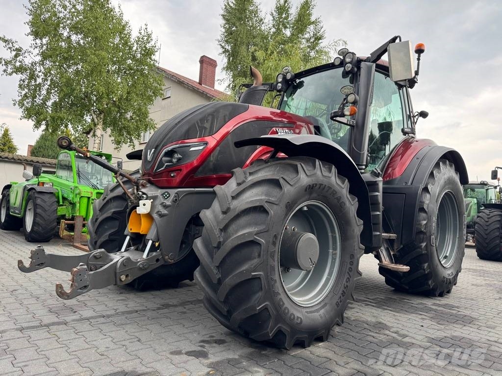 Valtra T234 VERSU SmartTouch Traktorer