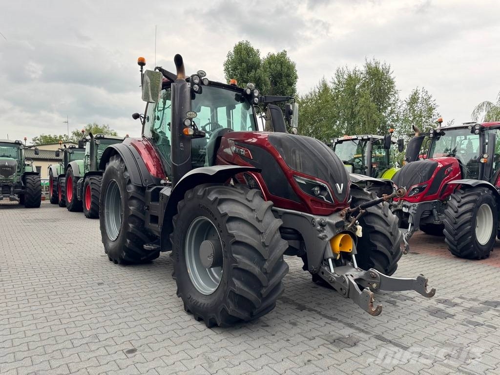 Valtra T234 VERSU SmartTouch Traktorer