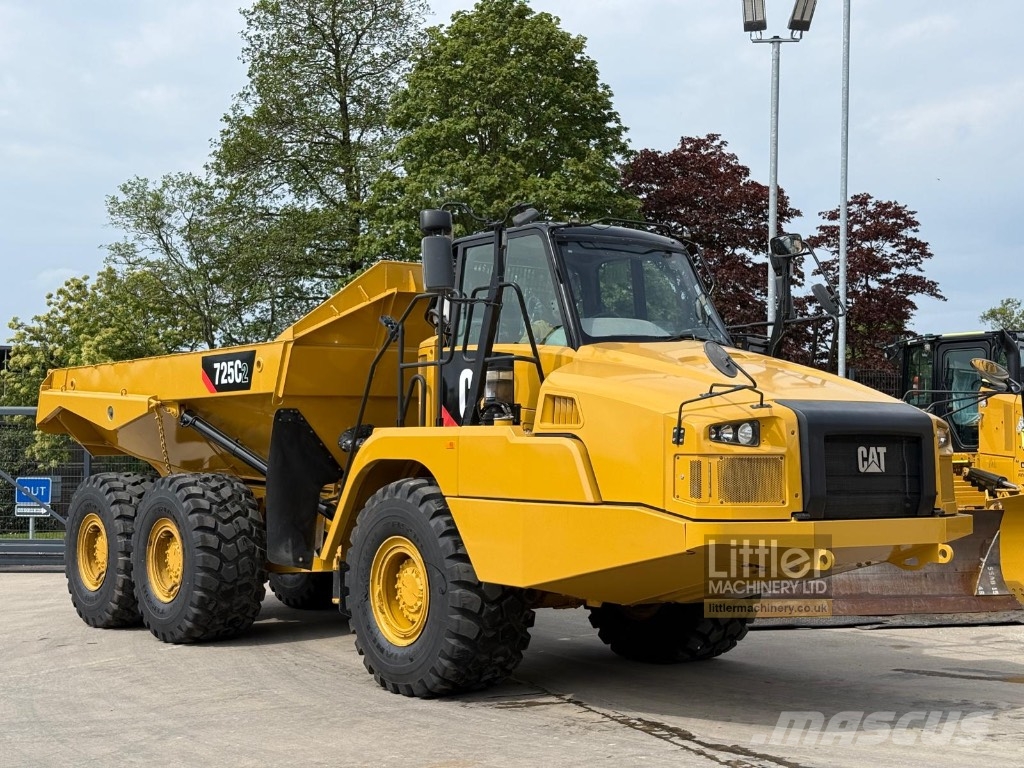 CAT 725 C2 *EPA* Σπαστό Dump Truck ADT