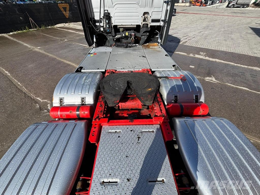 Scania S 580 6x2 RETARDER / DOUBLE BOGIE Sadulveokid