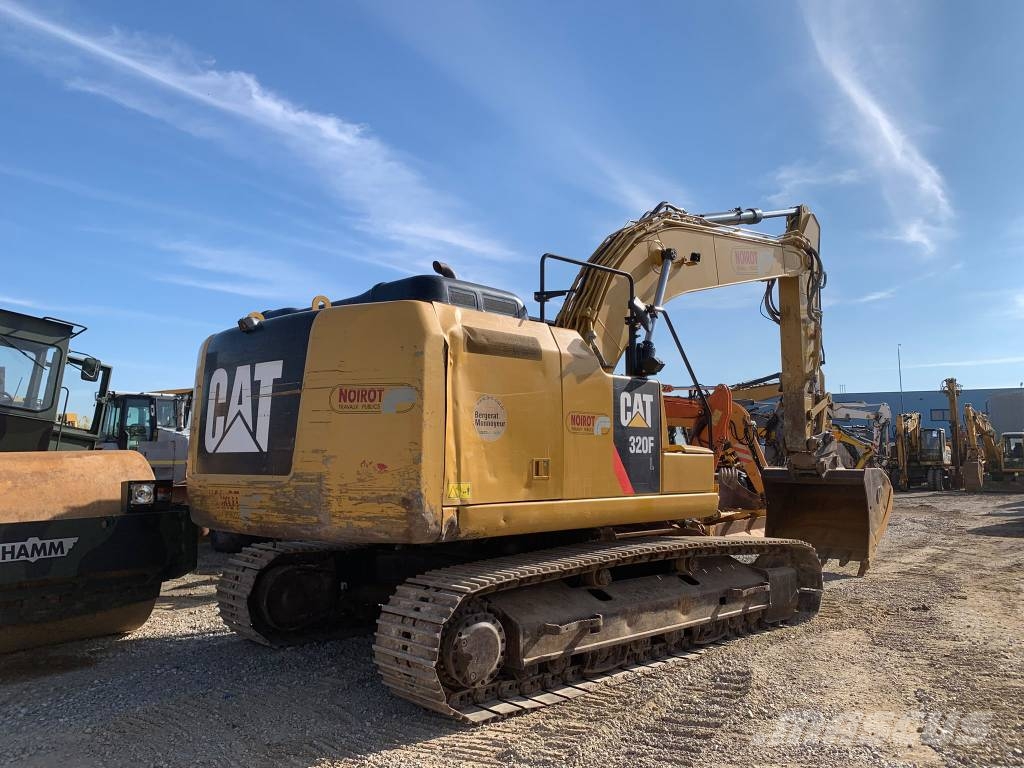 CAT 320 FL Bandgrävare