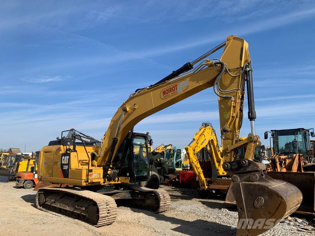 CAT 320 FL Bandgrävare