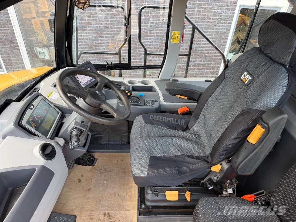 CAT 730 Knik dumptrucks