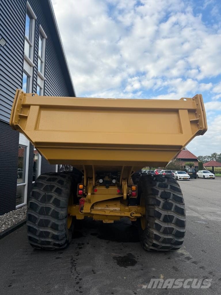 CAT 730 Knik dumptrucks