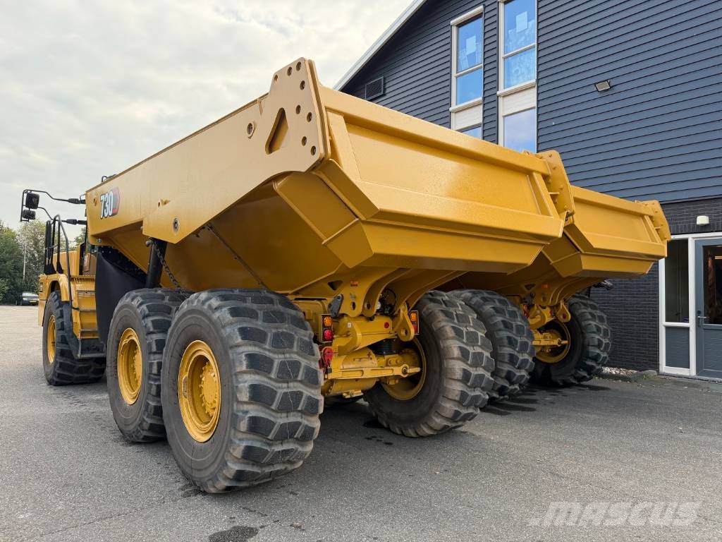CAT 730 Knik dumptrucks