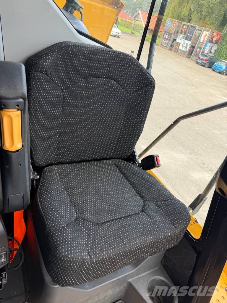 CAT 730 Knik dumptrucks
