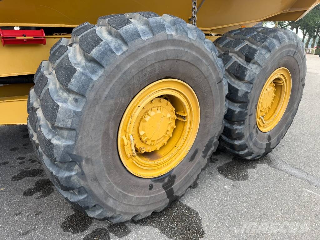 CAT 730 Knik dumptrucks