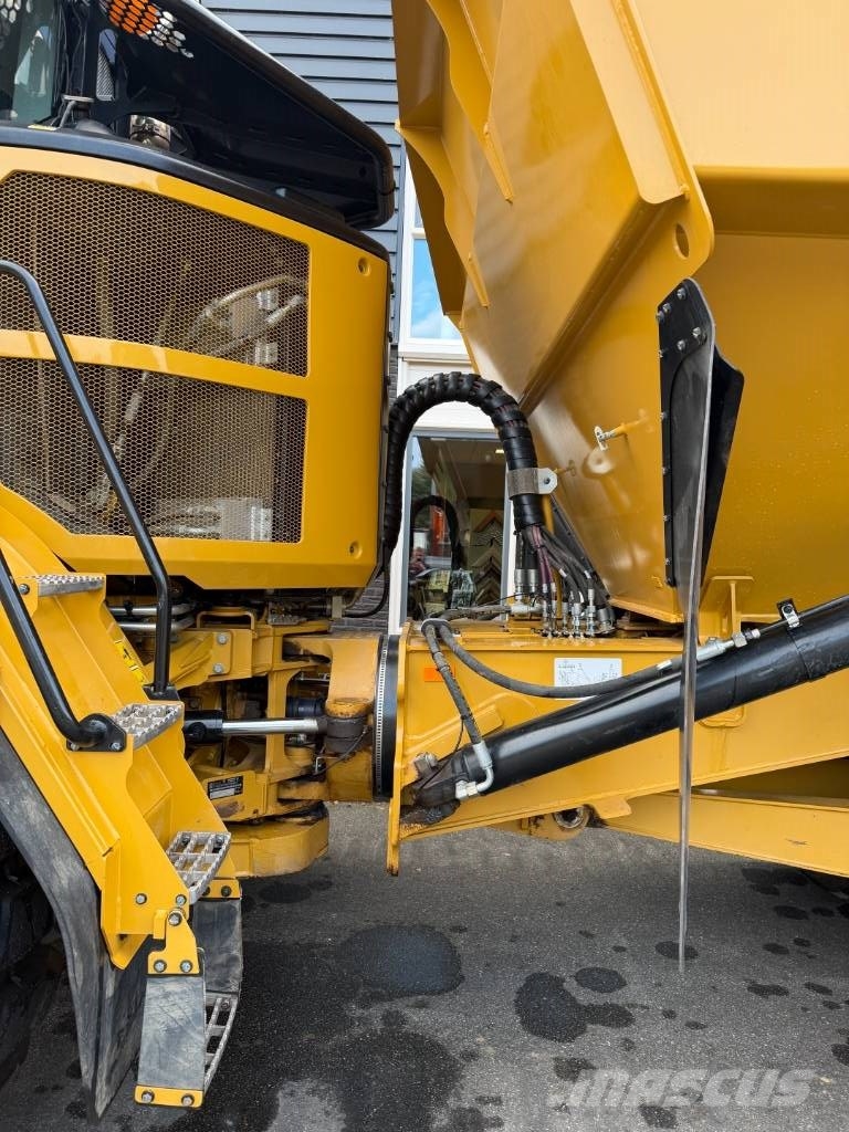 CAT 730 Knik dumptrucks