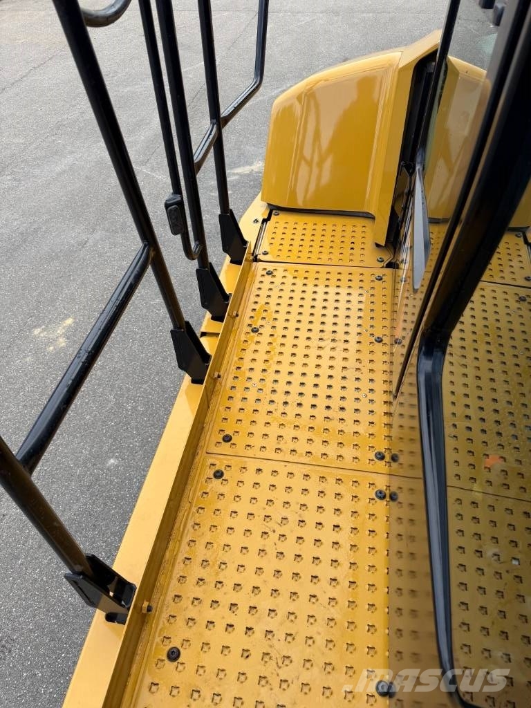 CAT 730 Knik dumptrucks