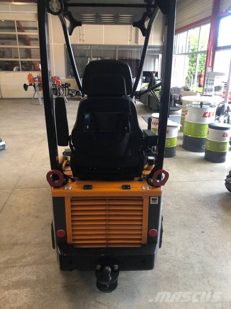GiANT G 1200 Çok amaçlı yükleyiciler