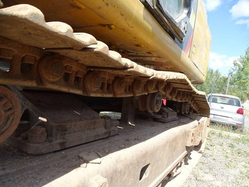 CAT 352 F Telakaivukoneet
