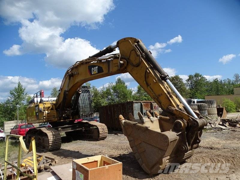 CAT 352 F Telakaivukoneet
