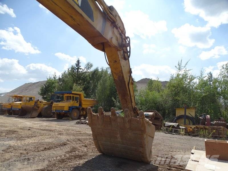 CAT 352 F Telakaivukoneet