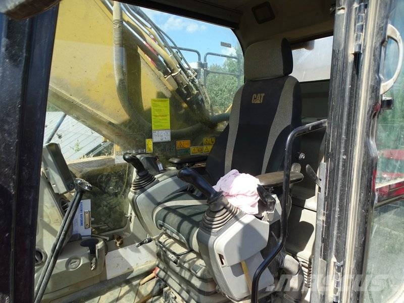 CAT 352 F Telakaivukoneet