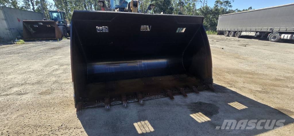CAT 972 M Utovarivači na kotačima