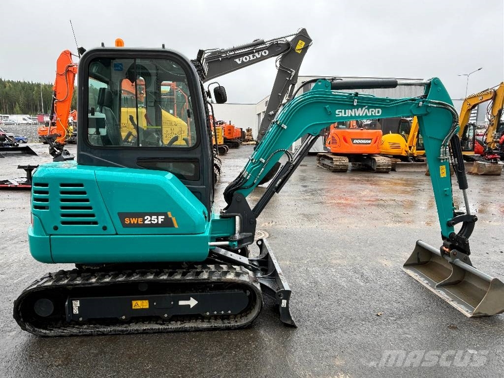 Sunward SWE25F KUIN UUSI Mini pelle < 7t