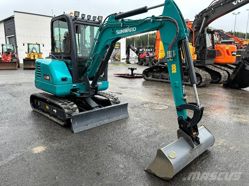 Sunward SWE25F KUIN UUSI Mini pelle < 7t