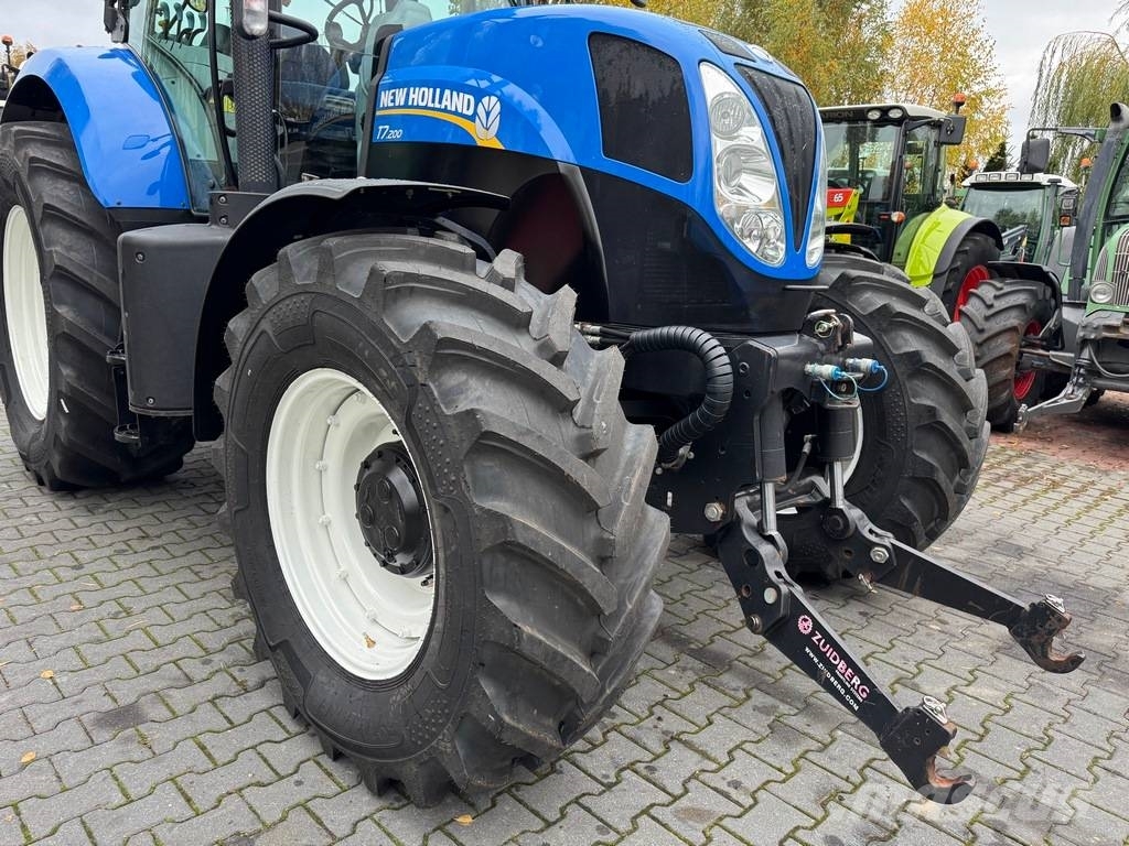 New Holland T7.200 RangeCommand Tractors