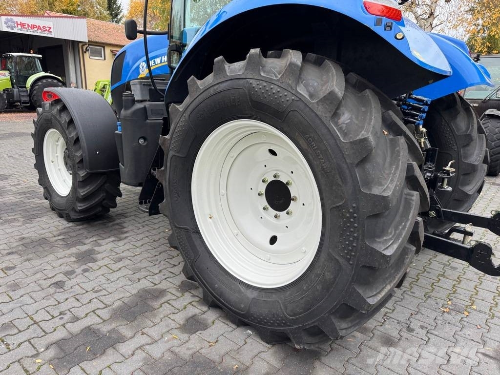 New Holland T7.200 RangeCommand Tractors
