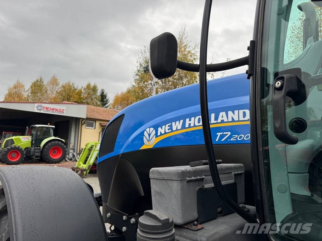 New Holland T7.200 RangeCommand Tractors