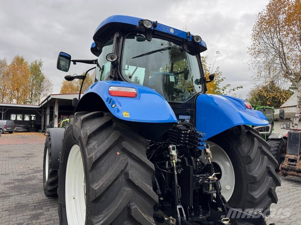 New Holland T7.200 RangeCommand Tractors