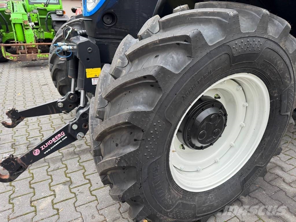 New Holland T7.200 RangeCommand Tractors