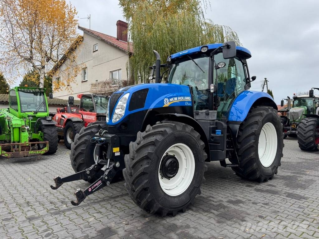New Holland T7.200 RangeCommand Traktori