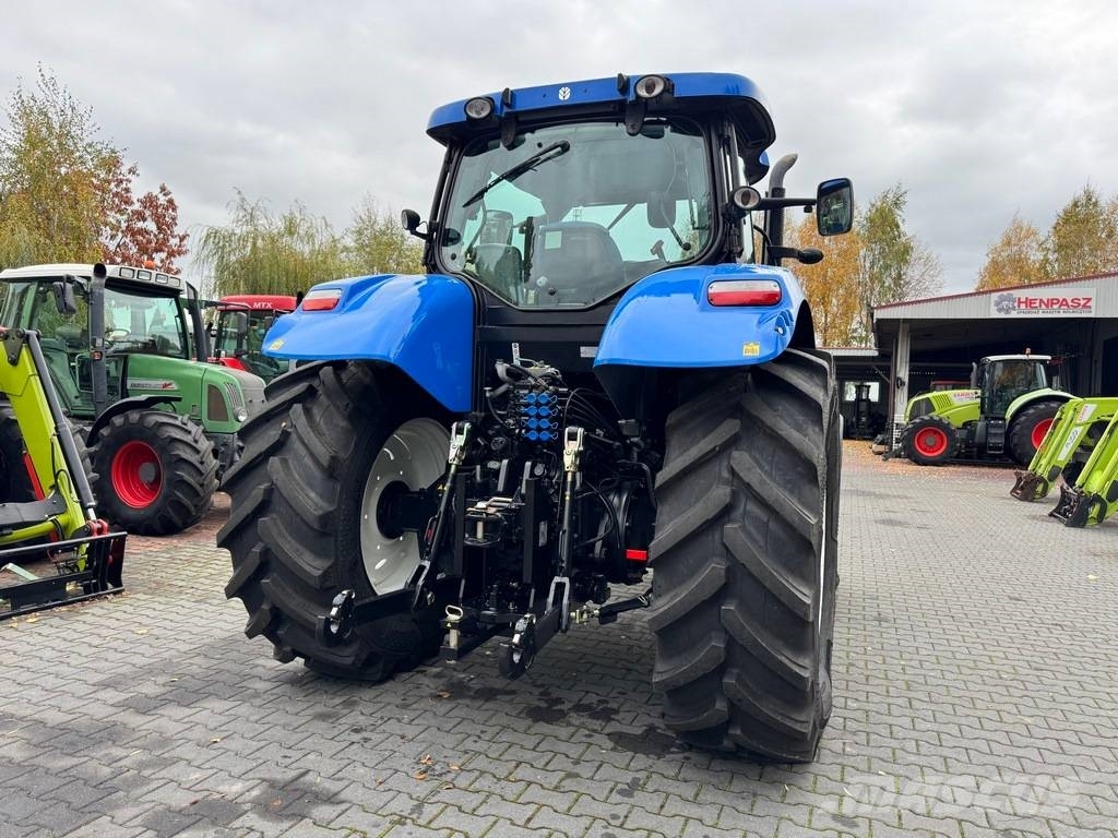 New Holland T7.200 RangeCommand Tractors