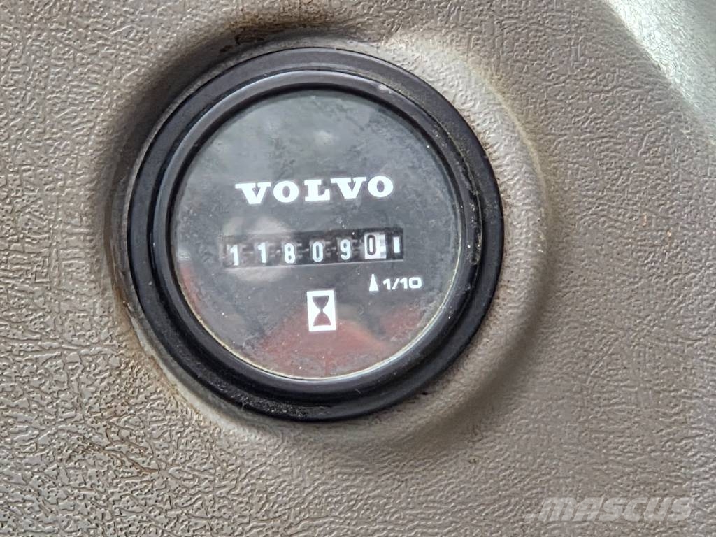 Volvo EC 300 E 대형 굴삭기 29톤 이상