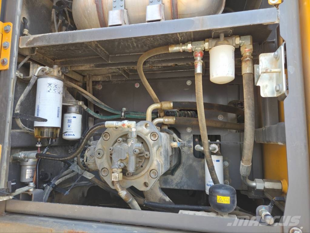 Volvo EC 300 E 대형 굴삭기 29톤 이상