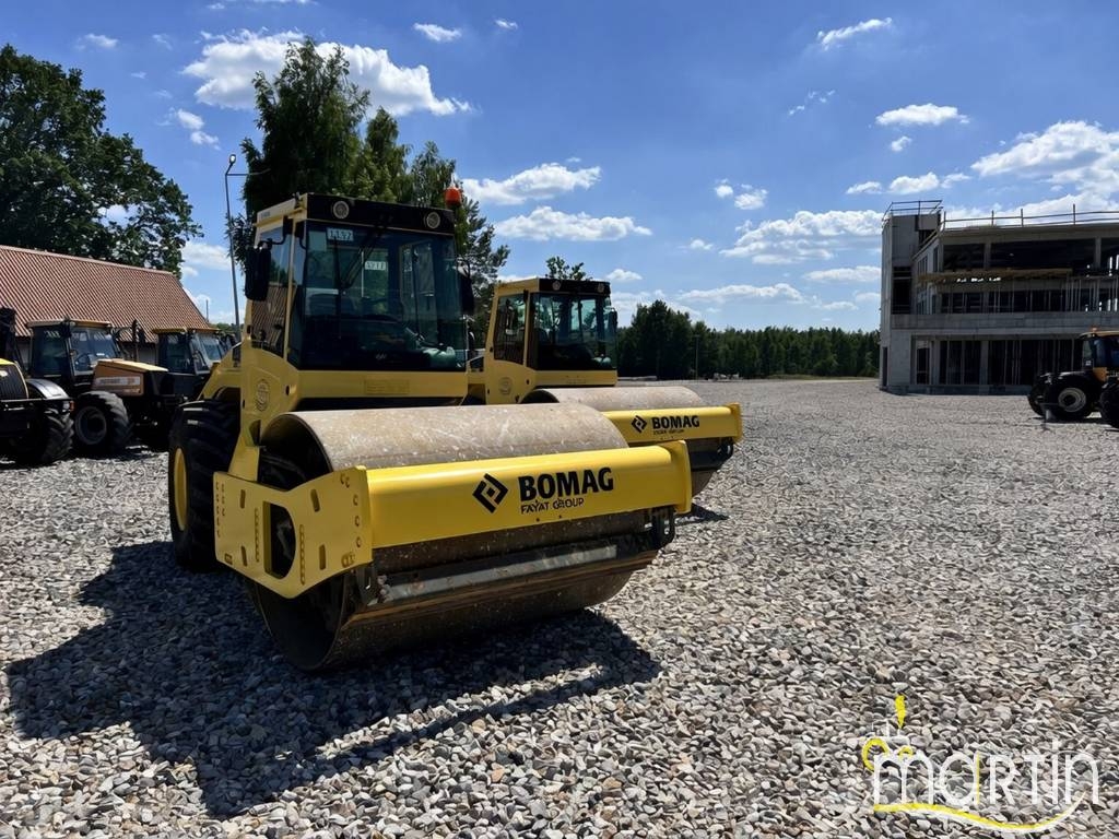 Bomag BW 213 D H-4 Enkelt tromle