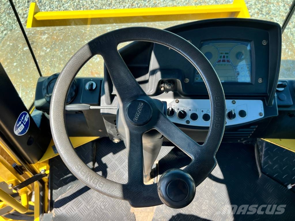 Bomag BW 213 D H-4 Enkelt tromle