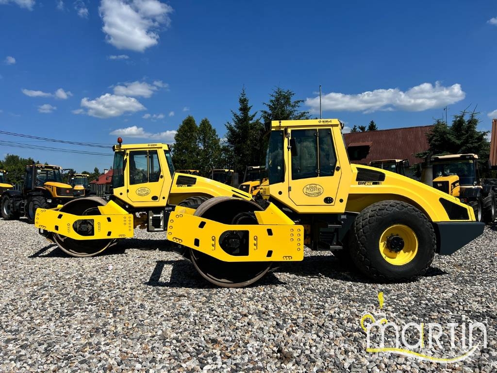 Bomag BW 213 D H-4 Enkelt tromle